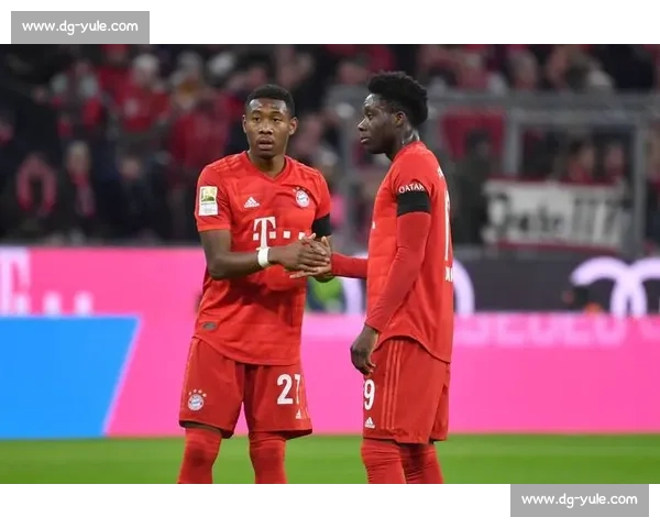 朗尼克曝猛料！阿拉巴重伤前拜仁曾密议签回，休战超 1 年或改写转会史