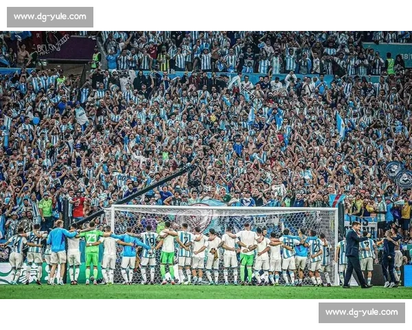 泪目谢幕！梅西双响圆梦纪念碑球场